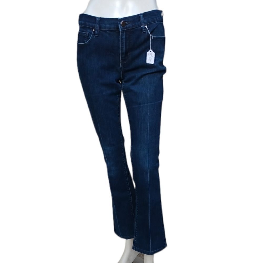 10469....DKNY Bootcut Jeans Size 2, W29" 28"Inseam  8"Rise