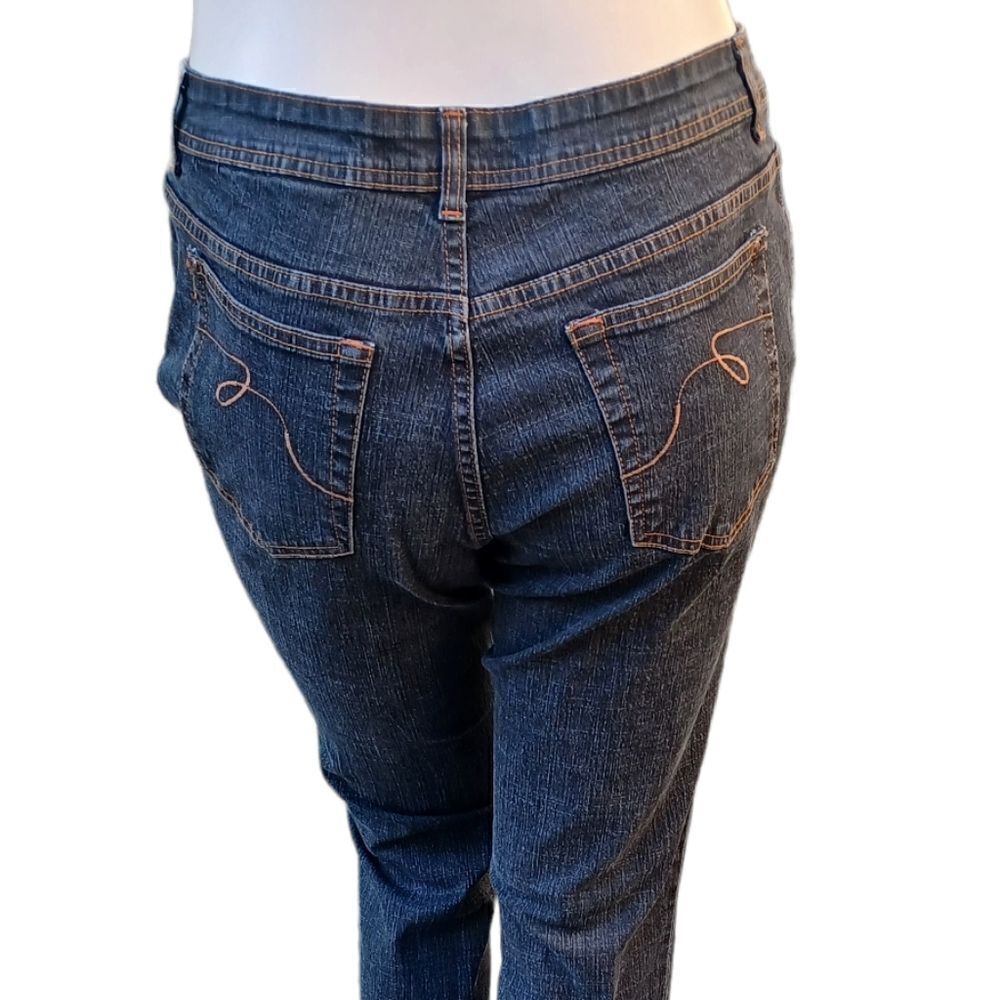 437021....Faded Glory Bootcut Jeans Size 16Avg, W34" 31"Inseam  10"Rise