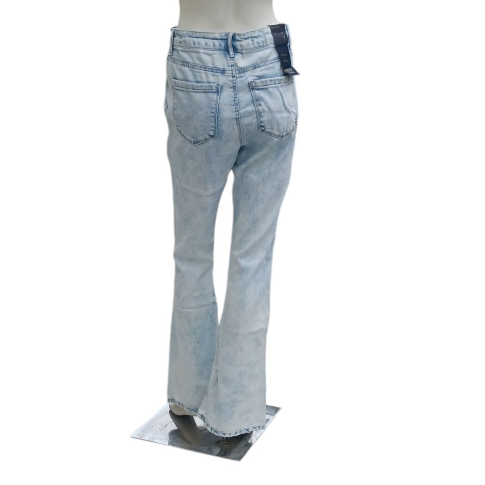 416336....Indigo Rein Curvy Flare Jeans Size 7