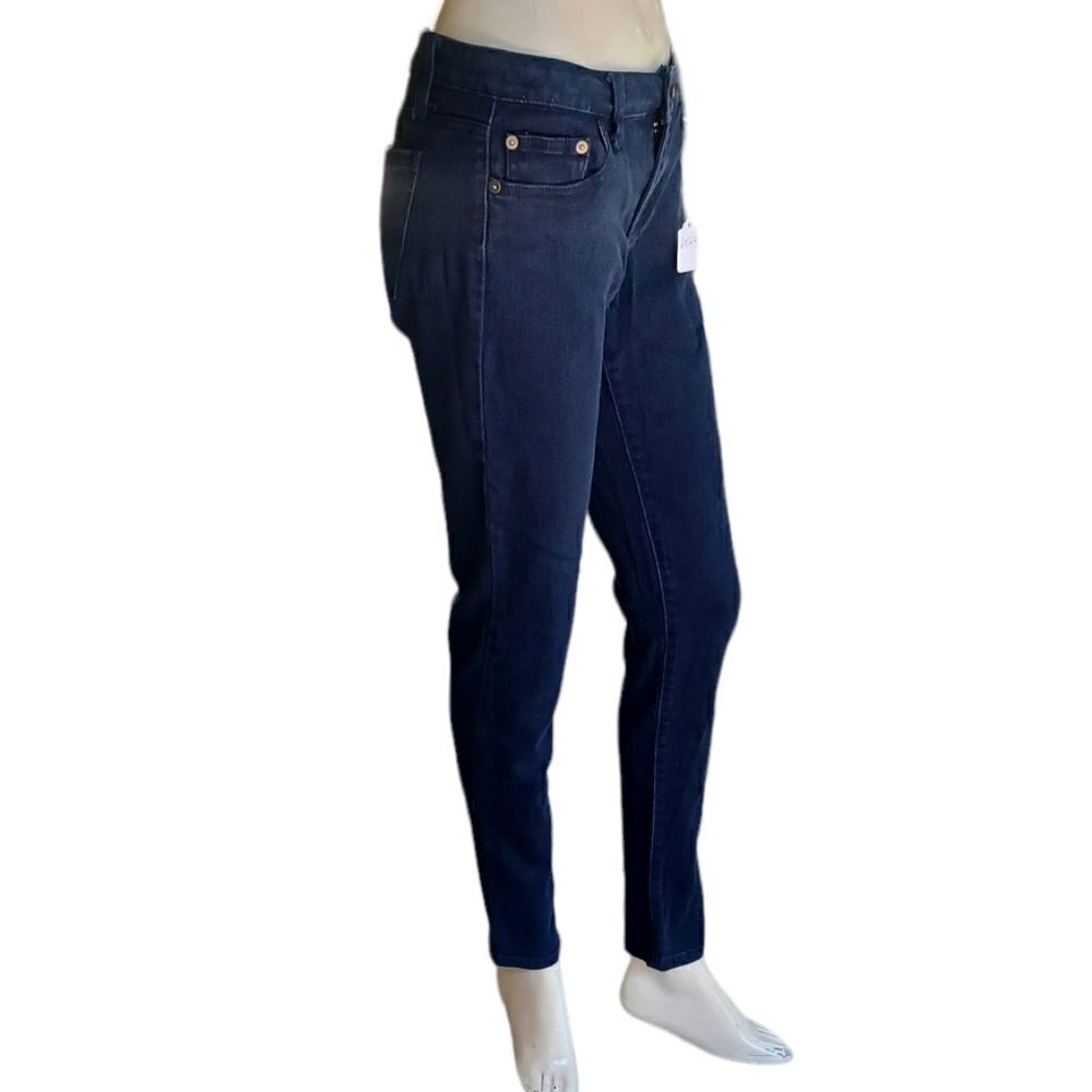656224....Skinny Jeans Size 28