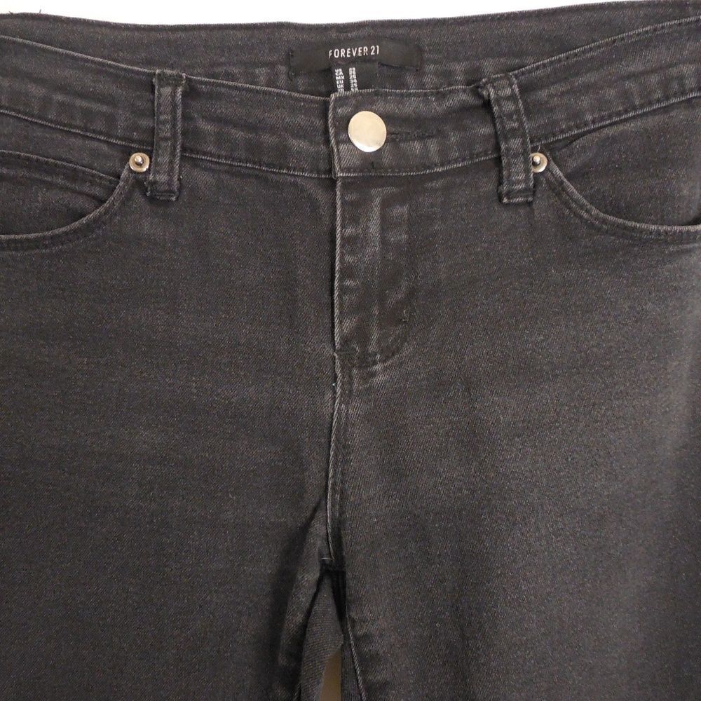 50526....Forever 21 Black Skinny Jeans Size 25