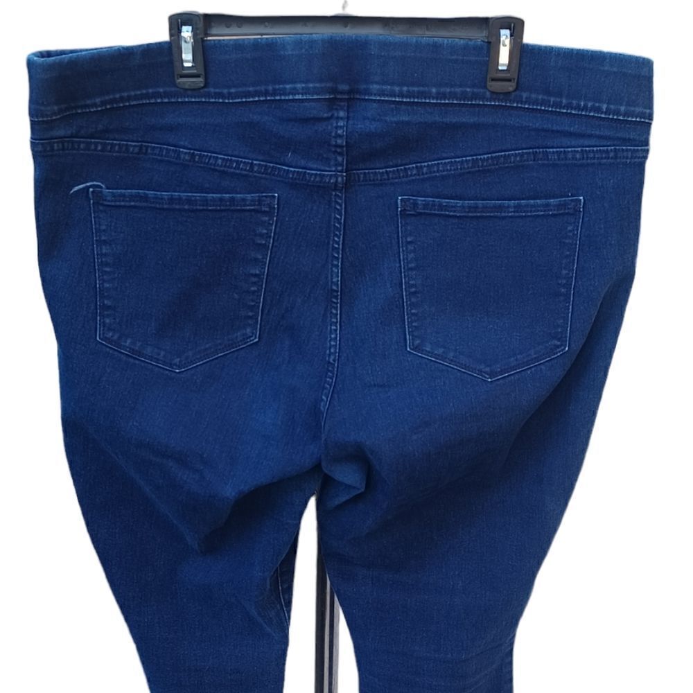 69594.....Old Navy Skinny Mid-Rise Pull-On Jeans Size 20, W40" 27"Inseam 12"Rise
