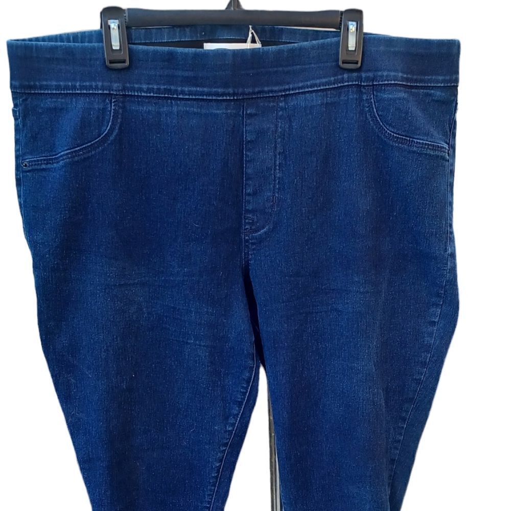 69594.....Old Navy Skinny Mid-Rise Pull-On Jeans Size 20, W40" 27"Inseam 12"Rise