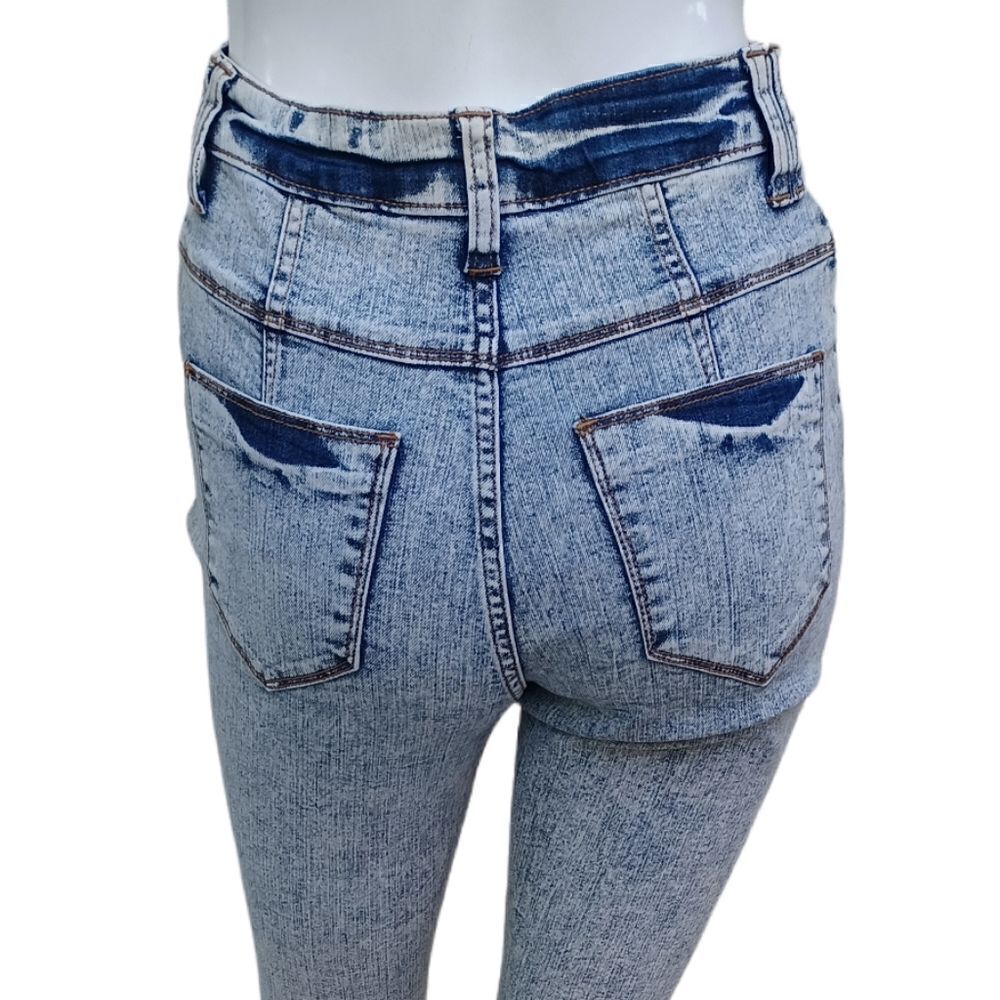 43397...Cello Skinny Jeans Size 3,  W25"  30"Inseam  10 1/2"Rise