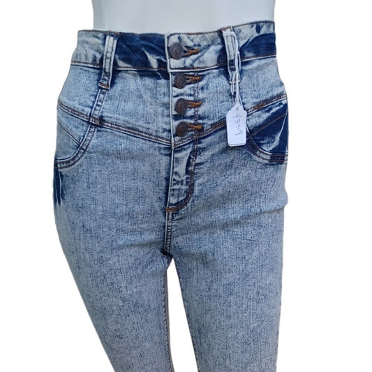 43397...Cello Skinny Jeans Size 3,  W25"  30"Inseam  10 1/2"Rise