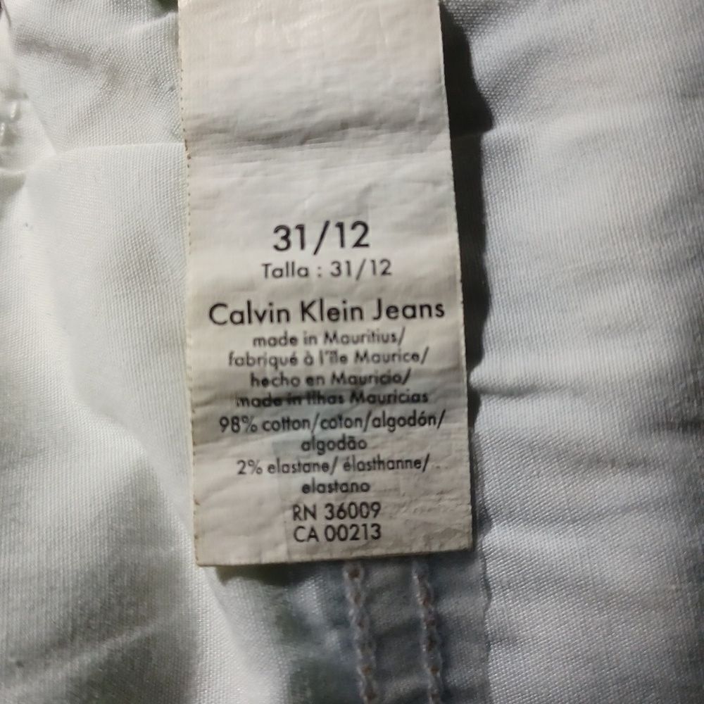 50551...Calvin Klein Straight Leg Jeans Size 38" Waist, 30" Inseam 9" Rise
