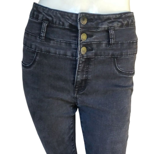 4185....Refuge Black Skinny Jeans Size 8, W26" 25"Inseam 10"Rise