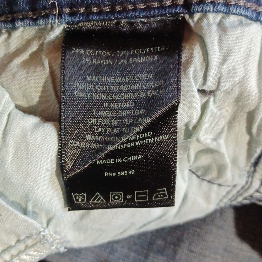 670244...Kut from the Kloth Ankle Straight leg Jeans Size 6, W25" Inseam, 8"Rise