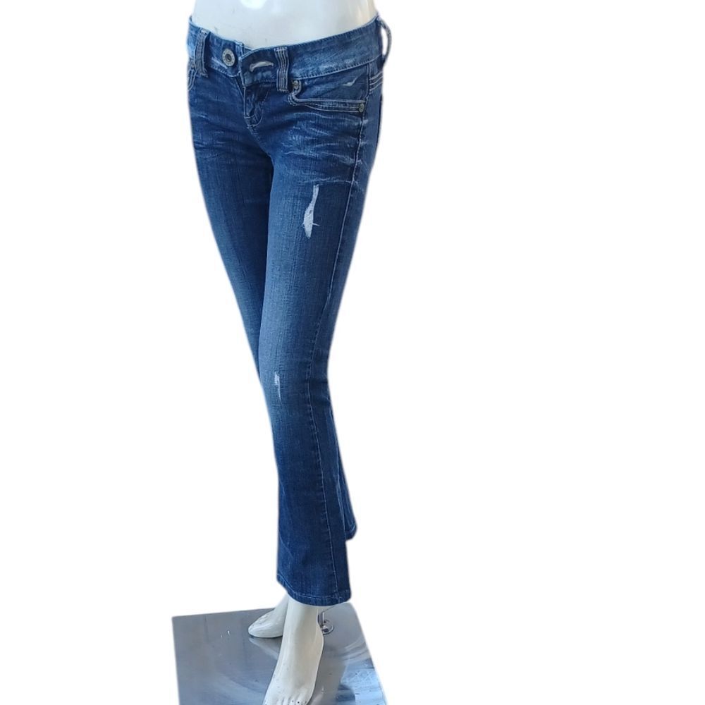 4179....Guess Jeans Daredevil Bootcut Size 26, 27"Inseam 6"Rise