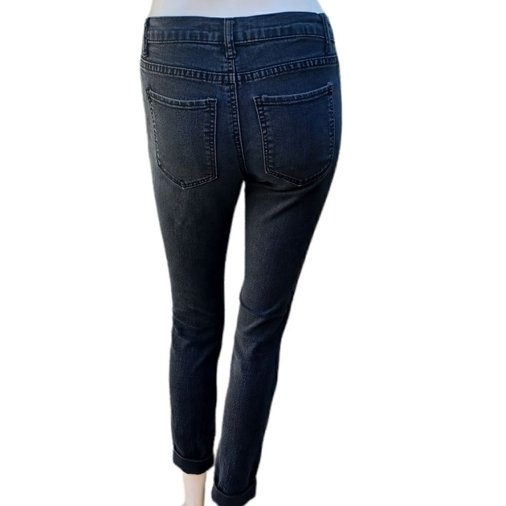 509325...Forever 21 Cuffed Jeans Size 26
