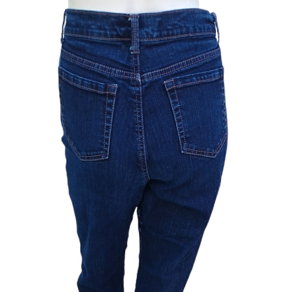 509611.....Gloria Vanderbilt Straight leg Jeans Size 10,  W30" 28"Inseam 11"Rise