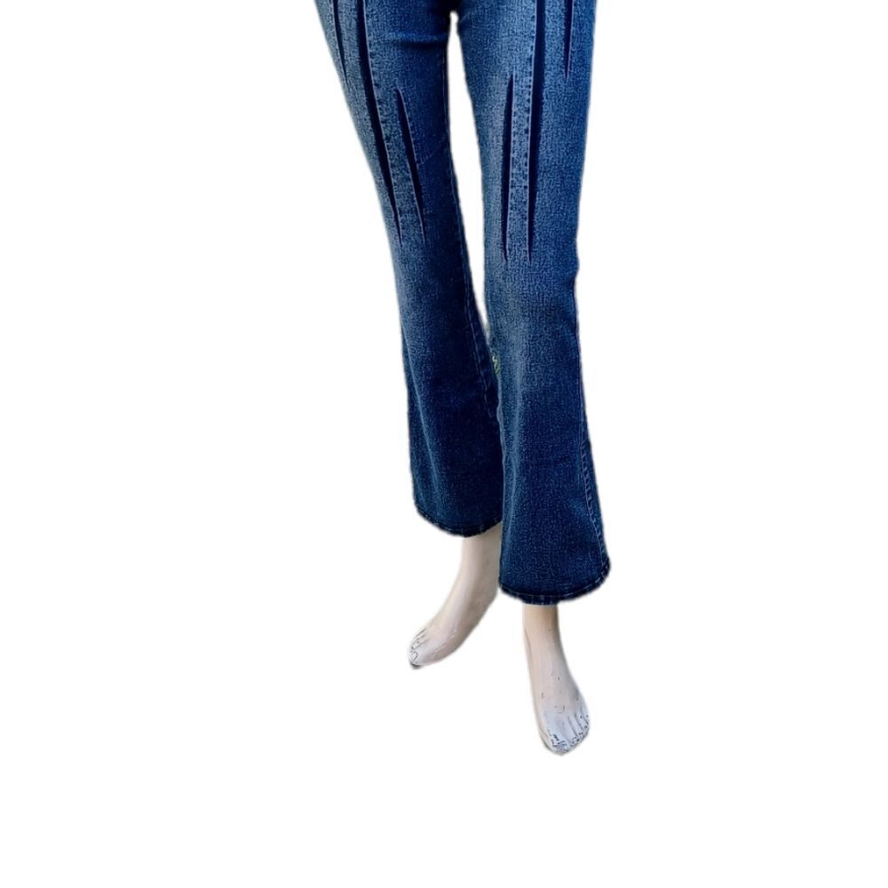 51031..Q IN Jean Wear Junior Size 27" Waist