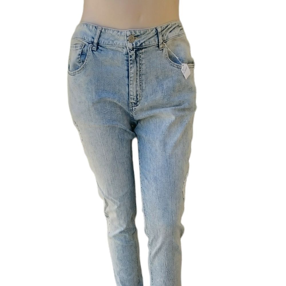 541827....Original Use Skinny Jeans Size 38, 31"Inseam  11"Rise