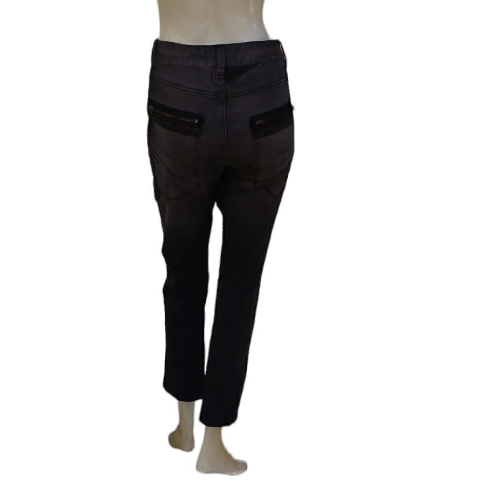 687145...Rogue Straight leg Jeans Size 30