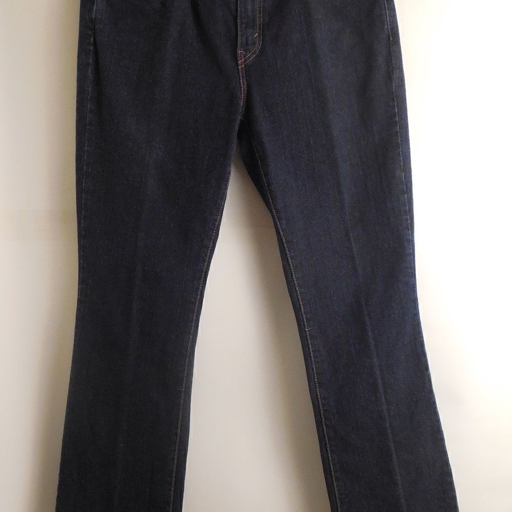 51688....Levi 515 Bootcut Jeans Size 10M
