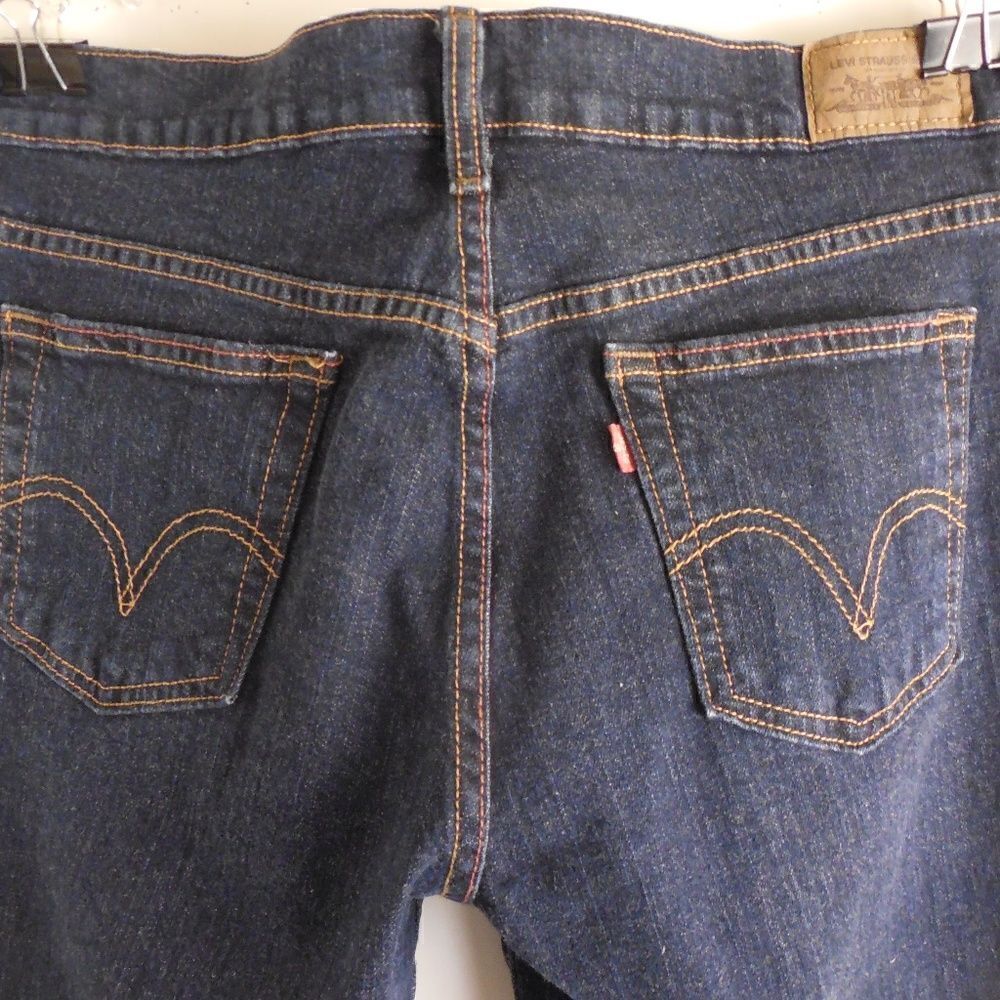 51688....Levi 515 Bootcut Jeans Size 10M