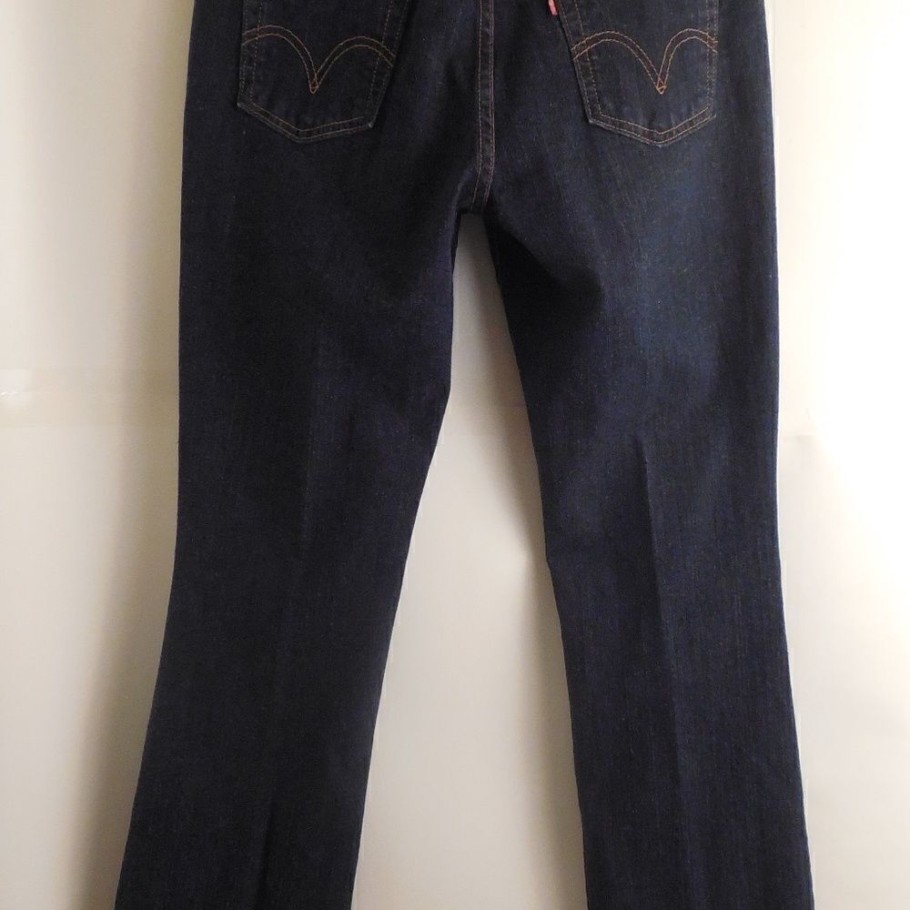 51688....Levi 515 Bootcut Jeans Size 10M