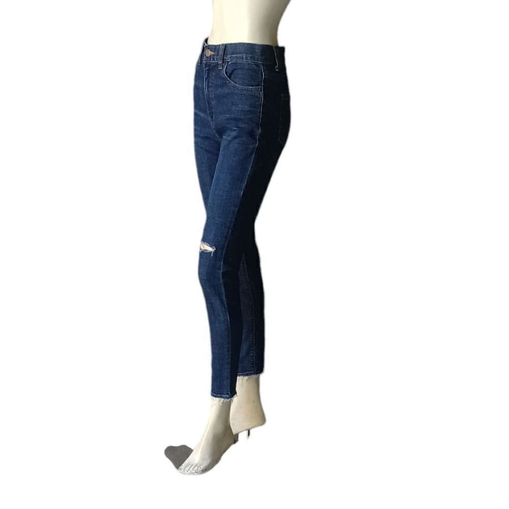 4115....Nobody Second Skinny Jeans Size 27", W26" 25"Inseam 10"Rise