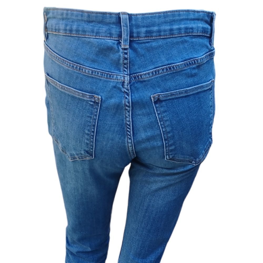 7007940.....H&M Skinny Jeans Size 6