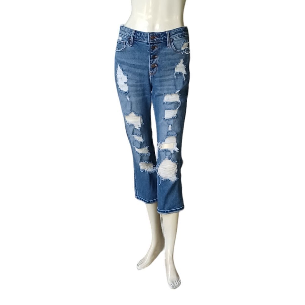 69701....Hollister Jeans Size 3S, W26 L22, 9"Rise