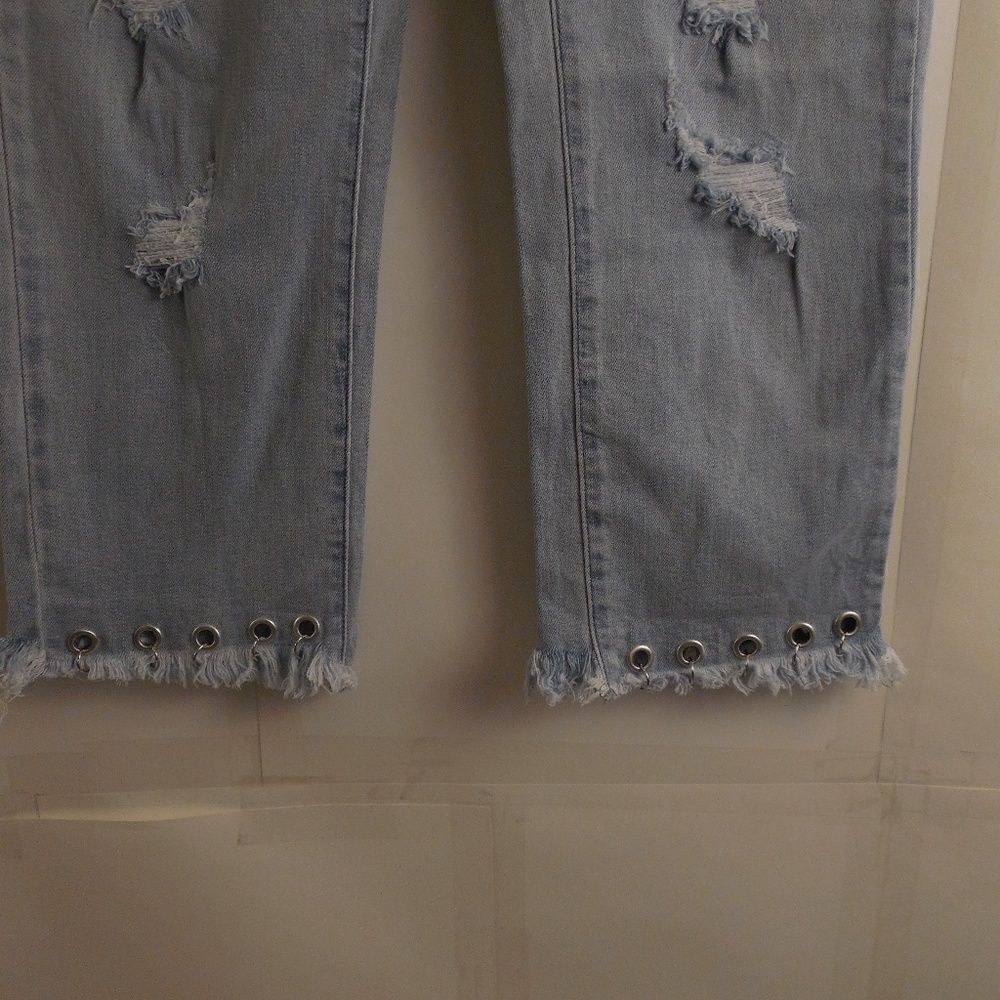 588322....Tinsel Straight leg Mom Jeans Crop Leg