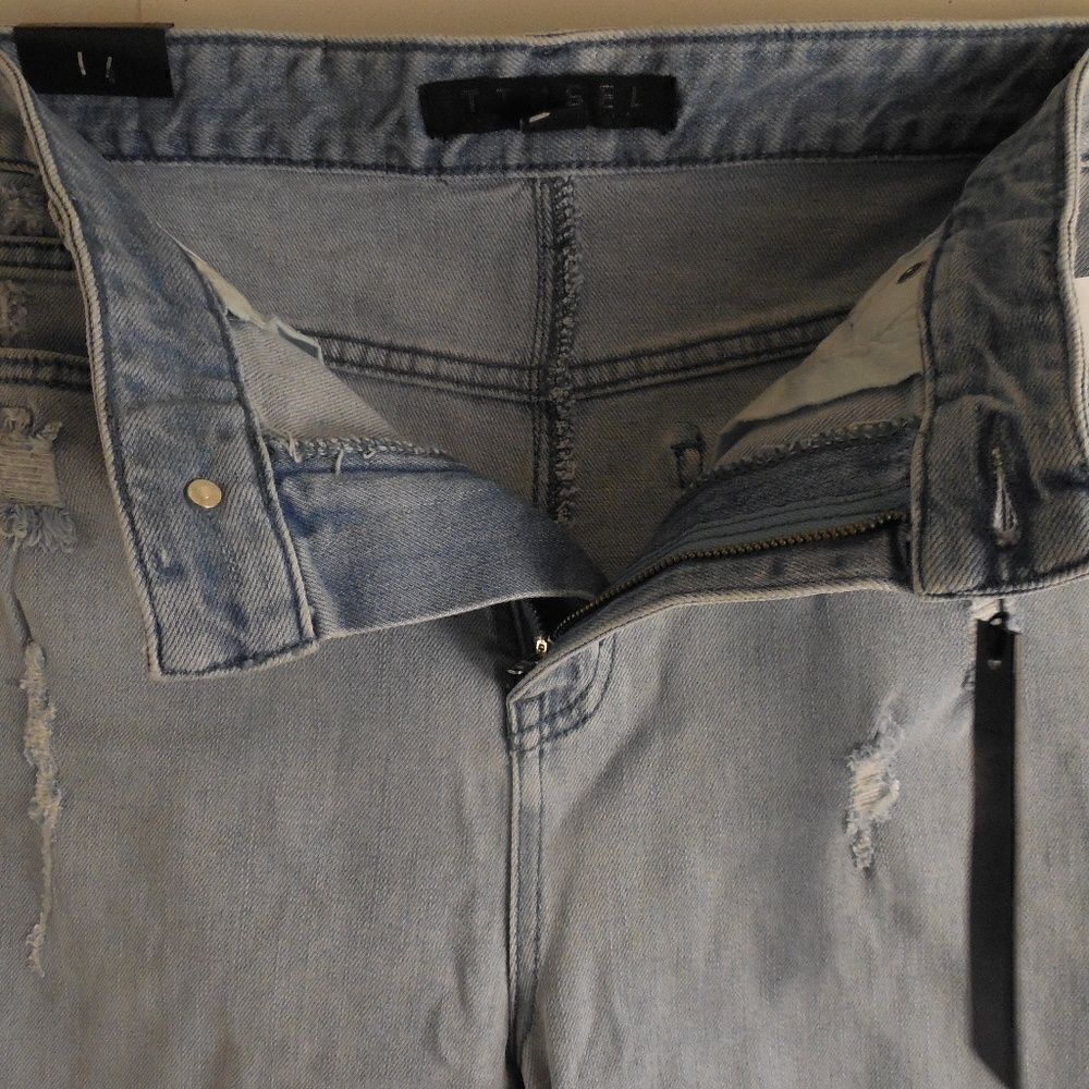 588322....Tinsel Straight leg Mom Jeans Crop Leg