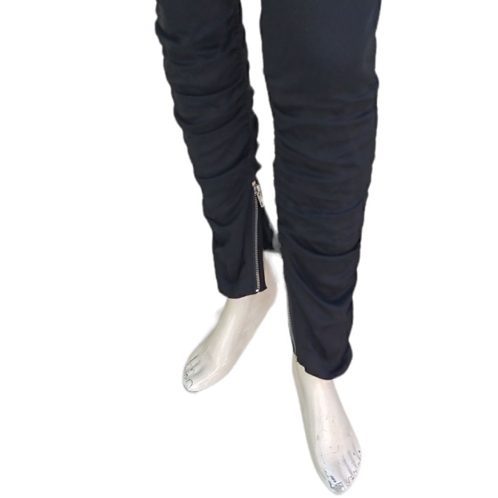616412....NWT Black/Beige Slimfit Jaywalker Joggers