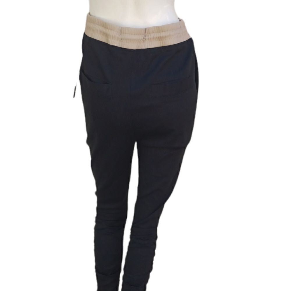 616412....NWT Black/Beige Slimfit Jaywalker Joggers