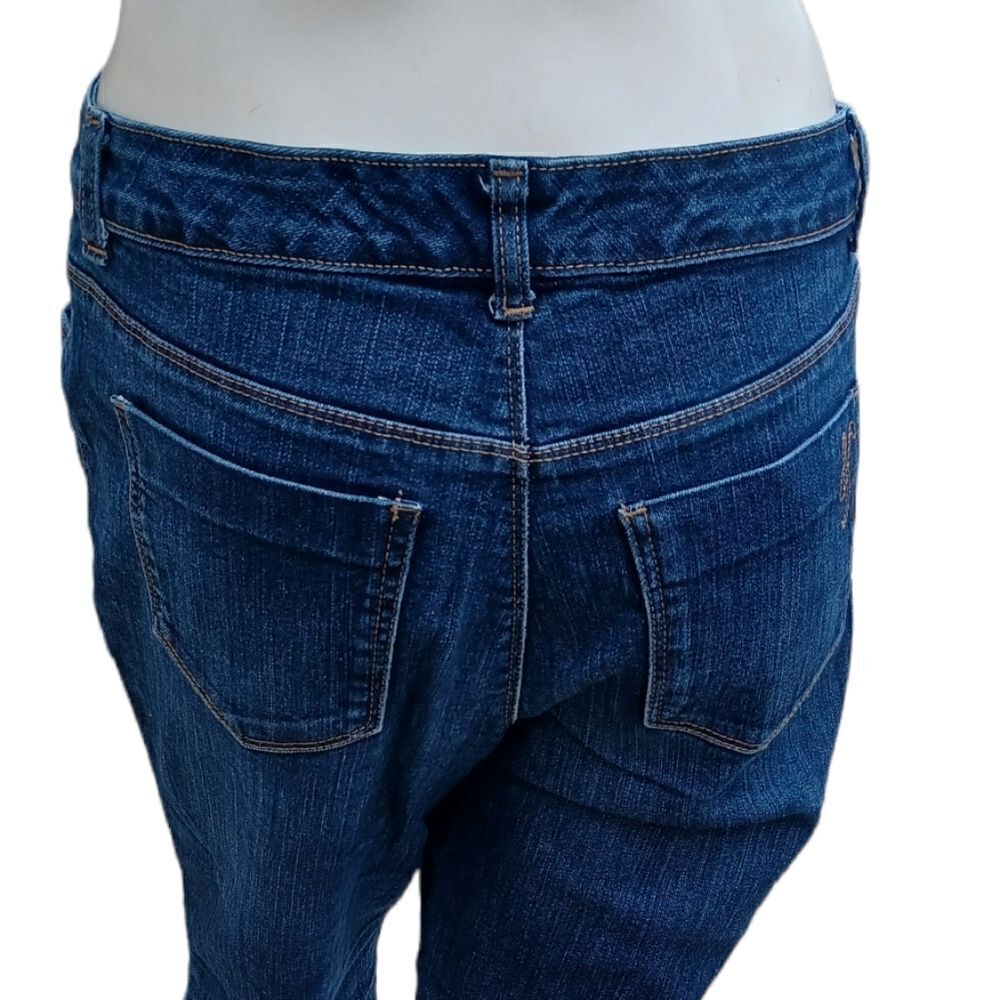 432910...Style&Co Straight leg Jeans Size 6, W28" 27"Inseam 9"Rise