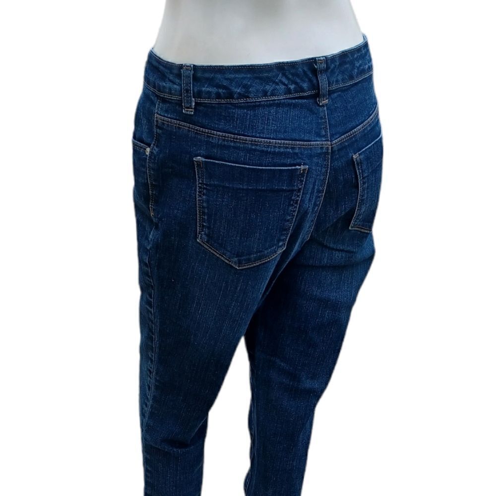 432910...Style&Co Straight leg Jeans Size 6, W28" 27"Inseam 9"Rise