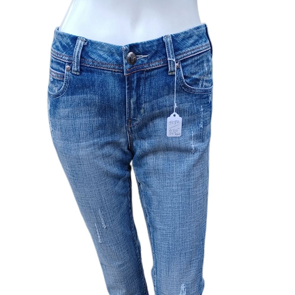 50821....Vigoss Studio Jeans Size 35" Waist