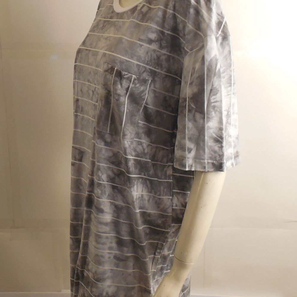 418233...NWT - Jackson Crew Neck Short Sleeve Top Medium