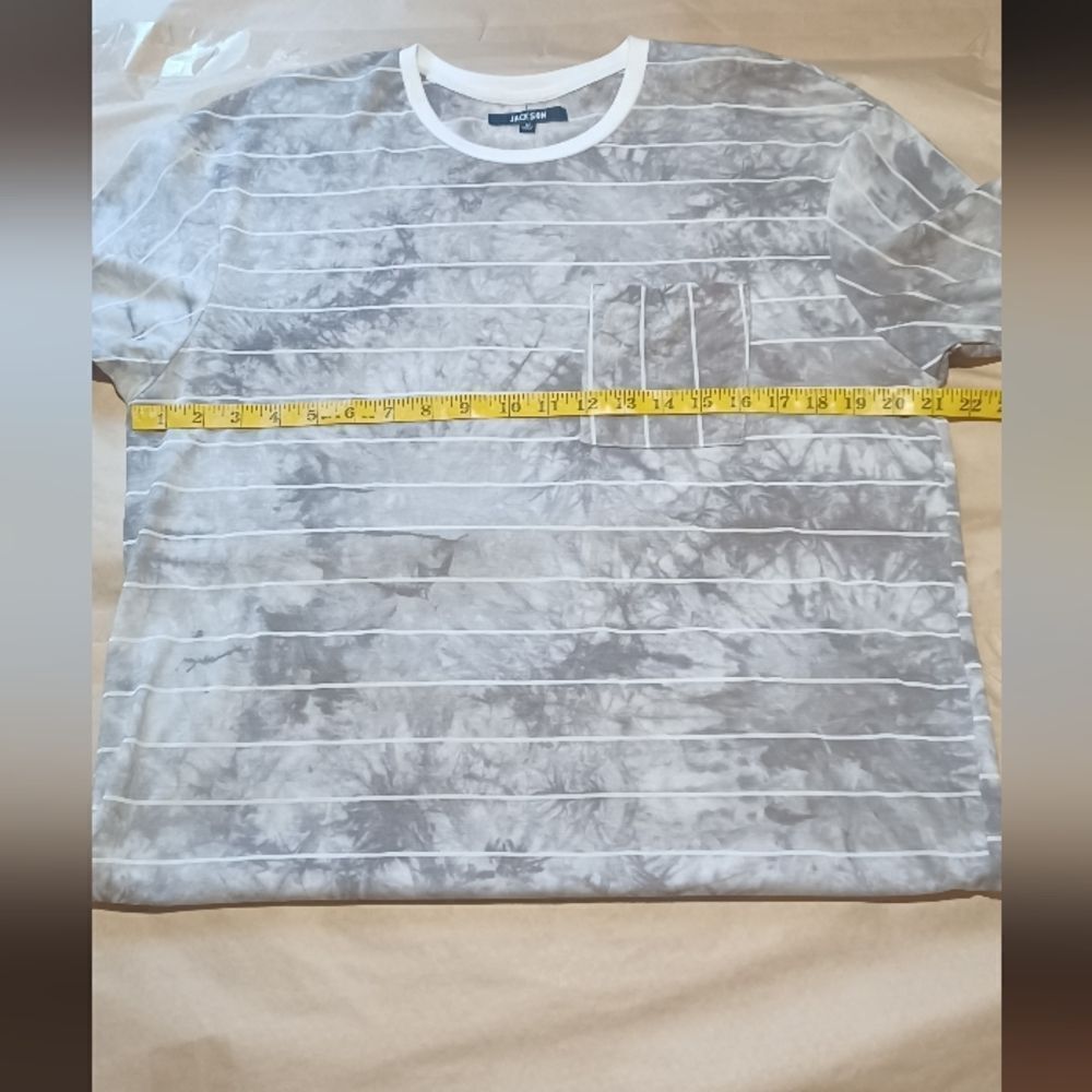 418233...NWT - Jackson Crew Neck Short Sleeve Top Medium