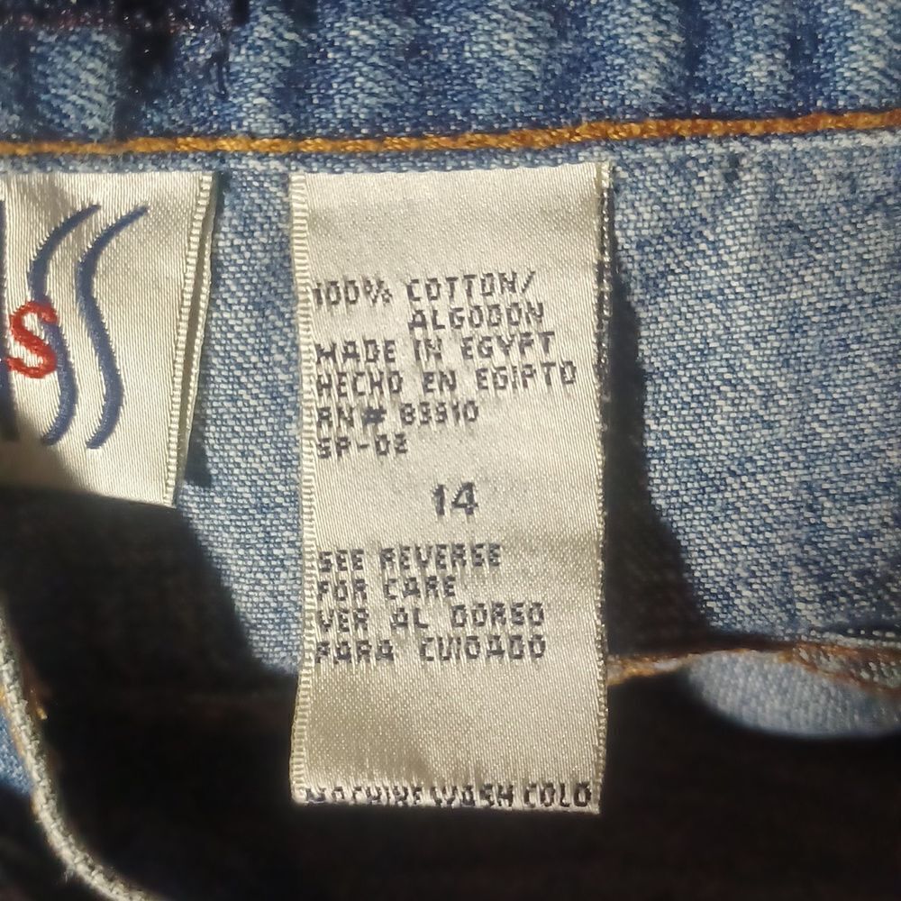 519719...Bill Blast High Rise Crop Jeans Size 14