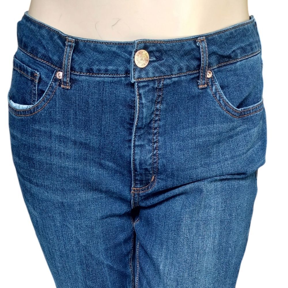 5003.....Seven7 Slim Fit Jeans Size 16, W34" 28"Inseam 11"Rise