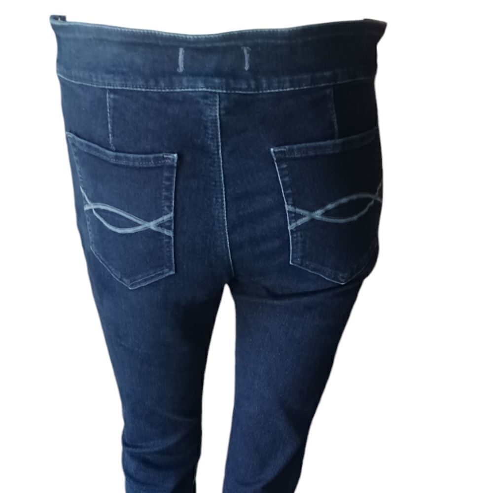 7006914...Abercrombie & Fitch Pull-On Skinny Jeans Size L, 28" 28"Inseam 9"Rise