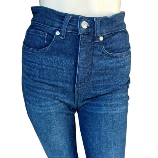 4194....Loft Bootcut Jeans Size 25/0, 28" Inseam 10" Rise