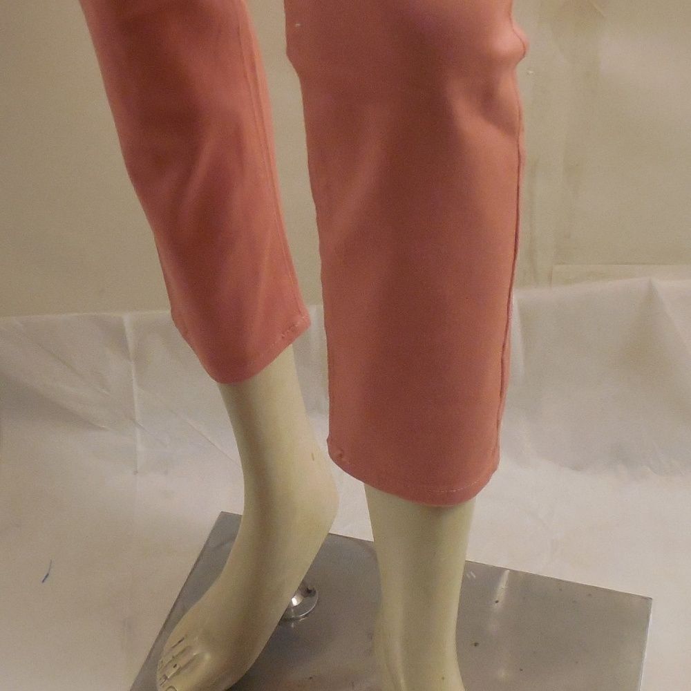 609030.....Tinsel Town Soft Stretch Ankle Crop Pants Size 10