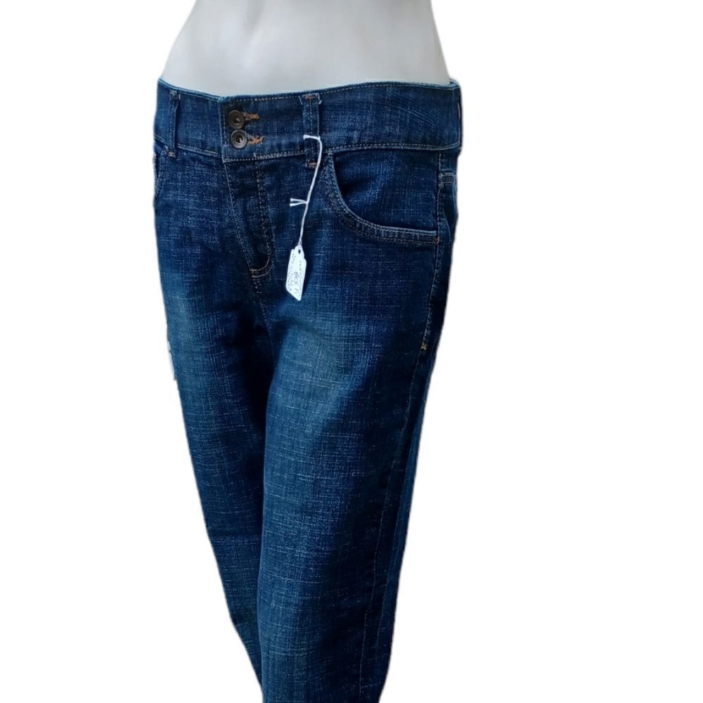 432410..Tommy Hilfiger Crop Jeans Size 6, W30" 23"Inseam 9"Rise