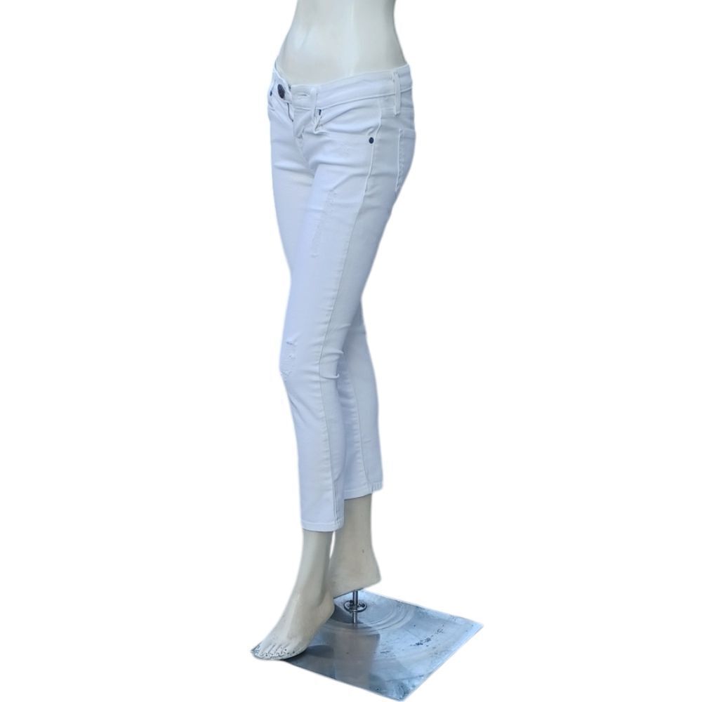 7008448.....GUESS Skinny Sarah Fit Jeans Size 24, 24"Inseam 6"Rise