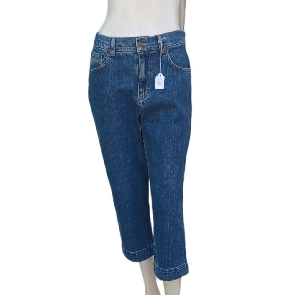 44828...Jones Sports Crop Jeans Size 6, W28" 21"Inseam 10"Rise