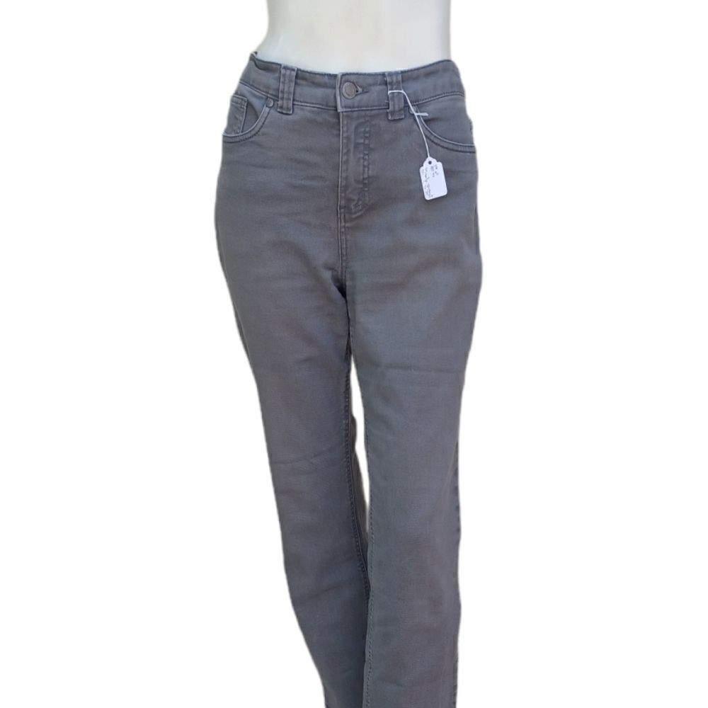401416...Croft&Barrow Straight leg Jeans Size 8avg, W29" 29"Inseam 9 1/2"Rise