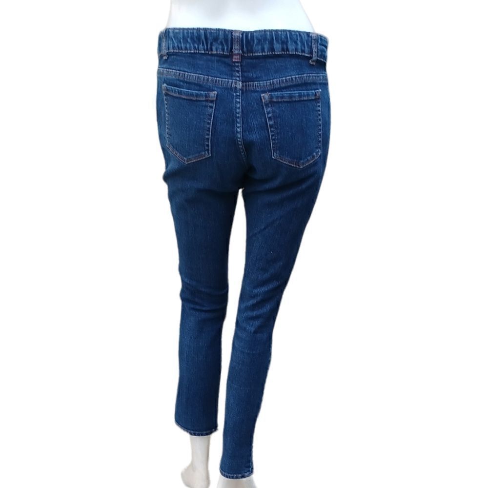 521713.....Arizona Skinny Jeans Junior Size 16 1/2 Plus, W30" 27"Inseam 8"Rise