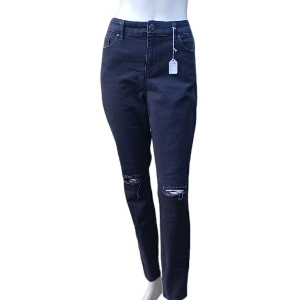 52418..Style & Co. Black Skinny Leg Jeans Size 10