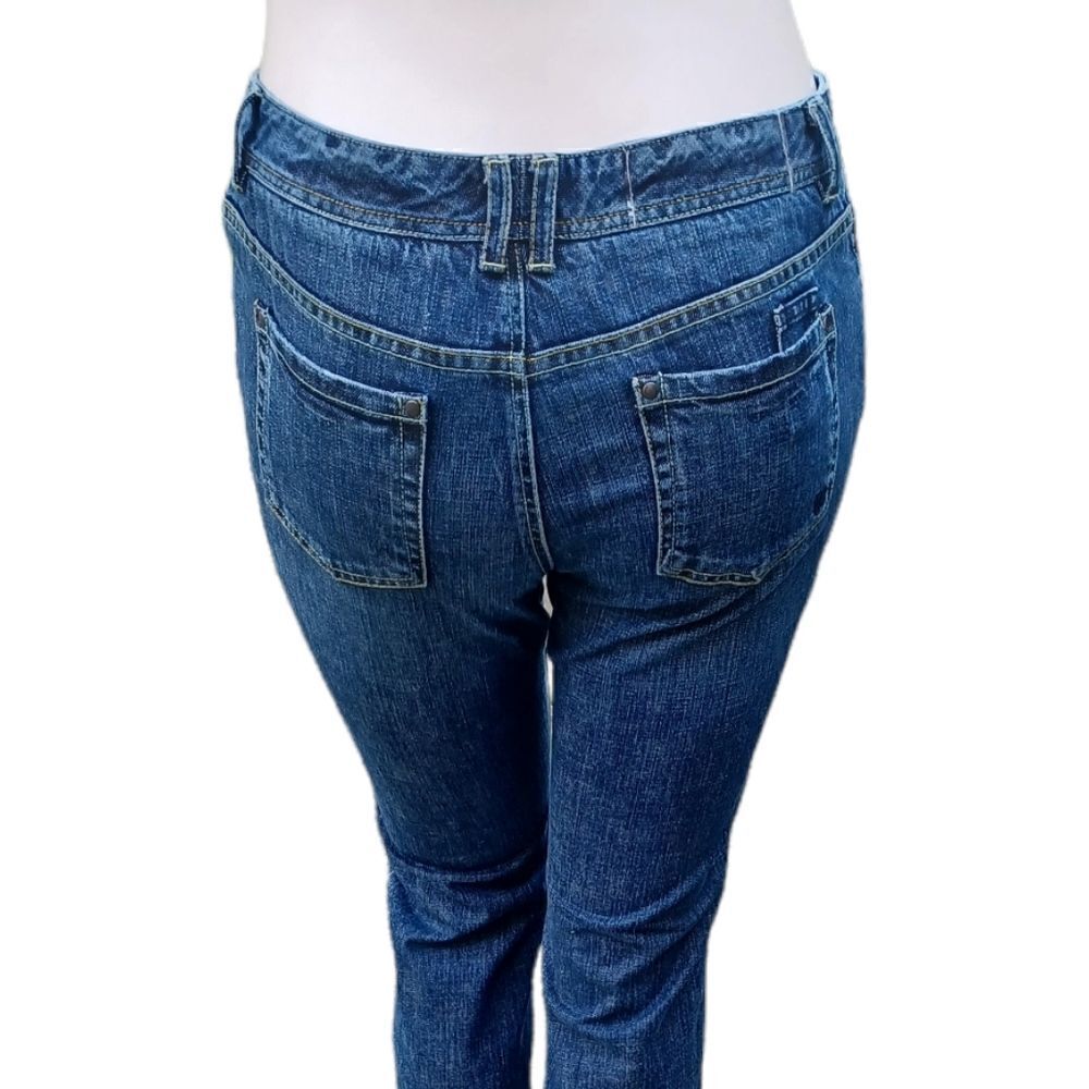 507514....Liz Claiborne Slim Jean Size 12, W31" 29"Inseam   9"Rise