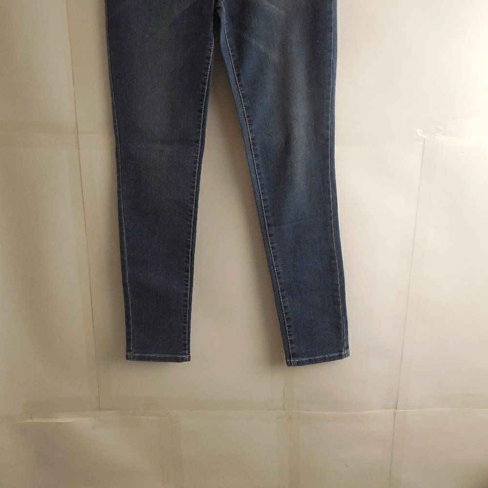 102013...Cherokee Skinny Jeans Size 12Jr., W25" 26"Inseam  7 1/2"Rise