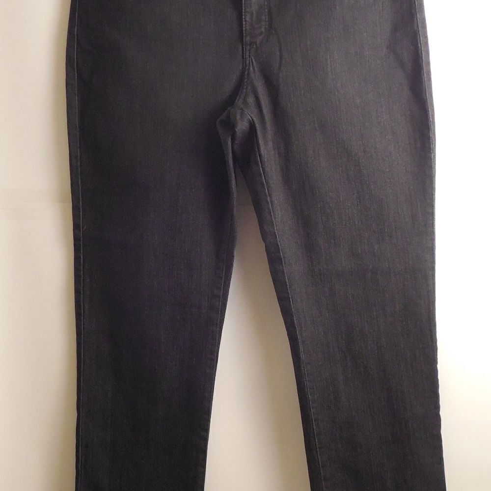 431028...Lee Straight leg Jeans Size 18W, W34" 31"Inseam  11"Rise