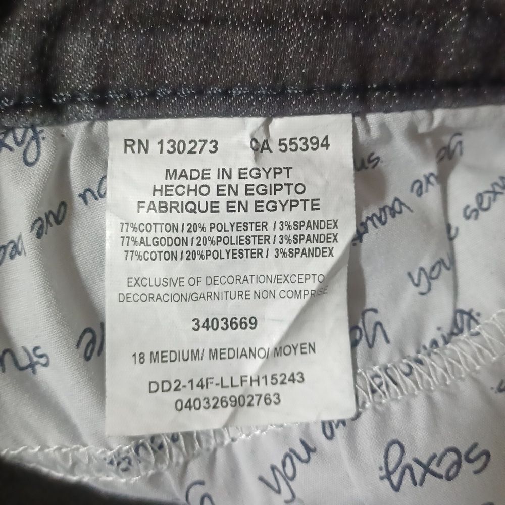 431028...Lee Straight leg Jeans Size 18W, W34" 31"Inseam  11"Rise