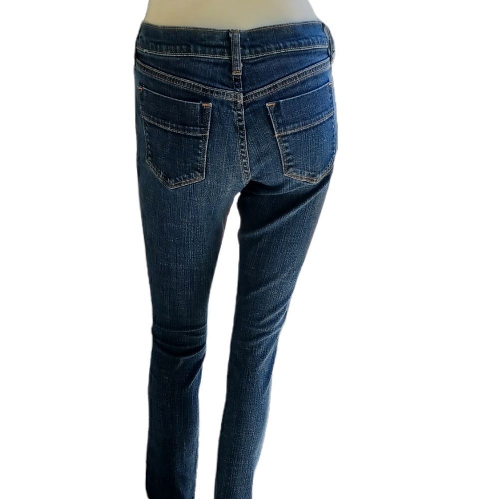 41701...Preowned Old Navy Sweetheart Skinny Jeans Size 2R, W26" 27"Inseam 8"Rise
