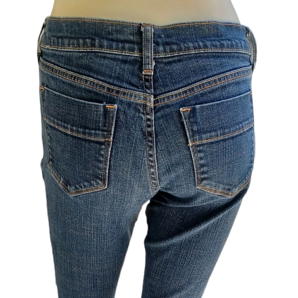 41701...Preowned Old Navy Sweetheart Skinny Jeans Size 2R, W26" 27"Inseam 8"Rise